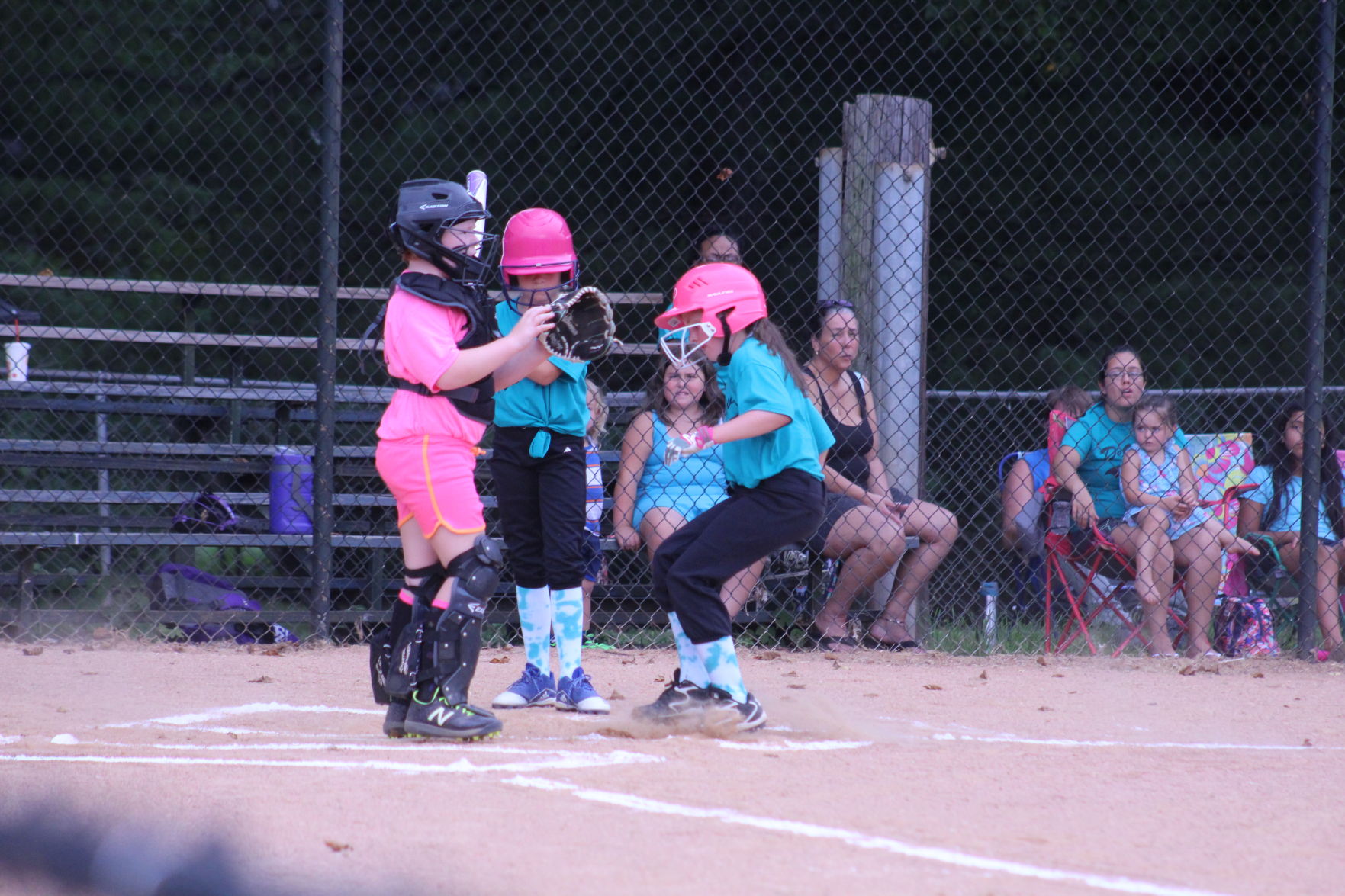 DeGraw player running home.JPG